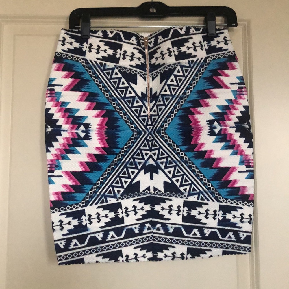 Fun Patterned Skirt - Picture 3 of 3